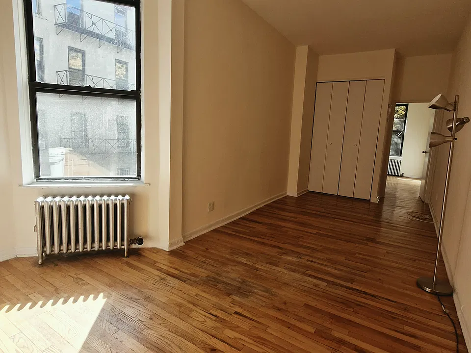 202 W 106th St #36