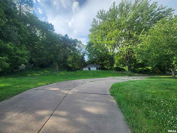 4th image of 2603 Woodland Dr