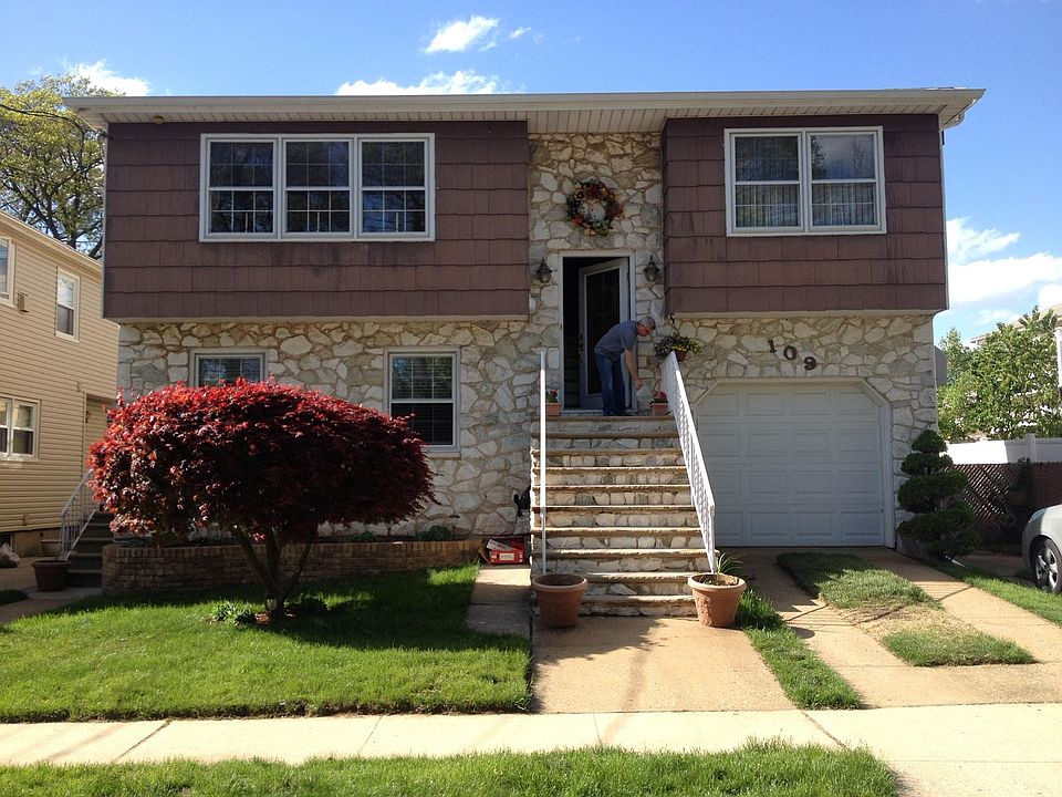109 Gibson Avenue