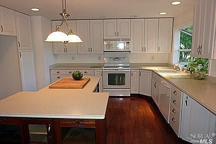 3rd image of 2192 Madrone Dr