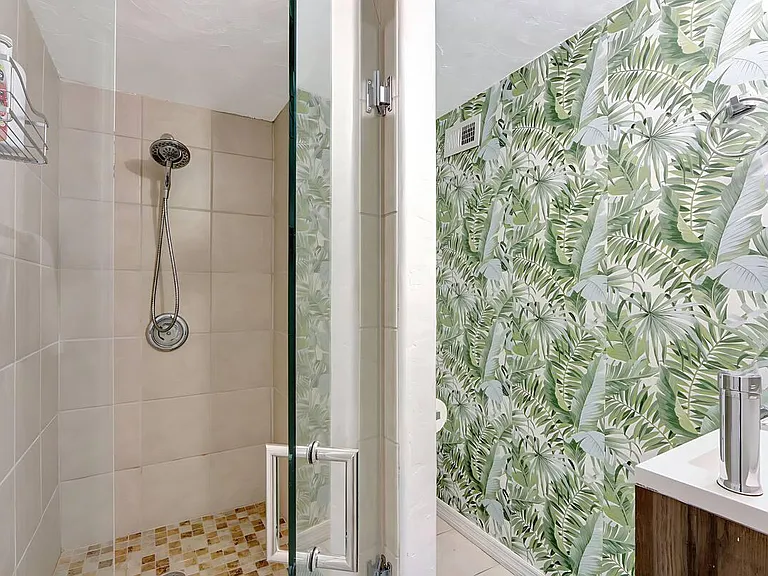 2809 NW 7th Ave — Photo 23