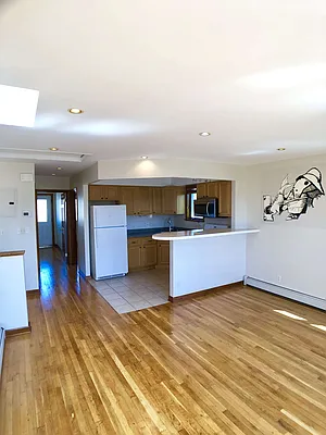 Rented by Richmont Realty LLC | media 4