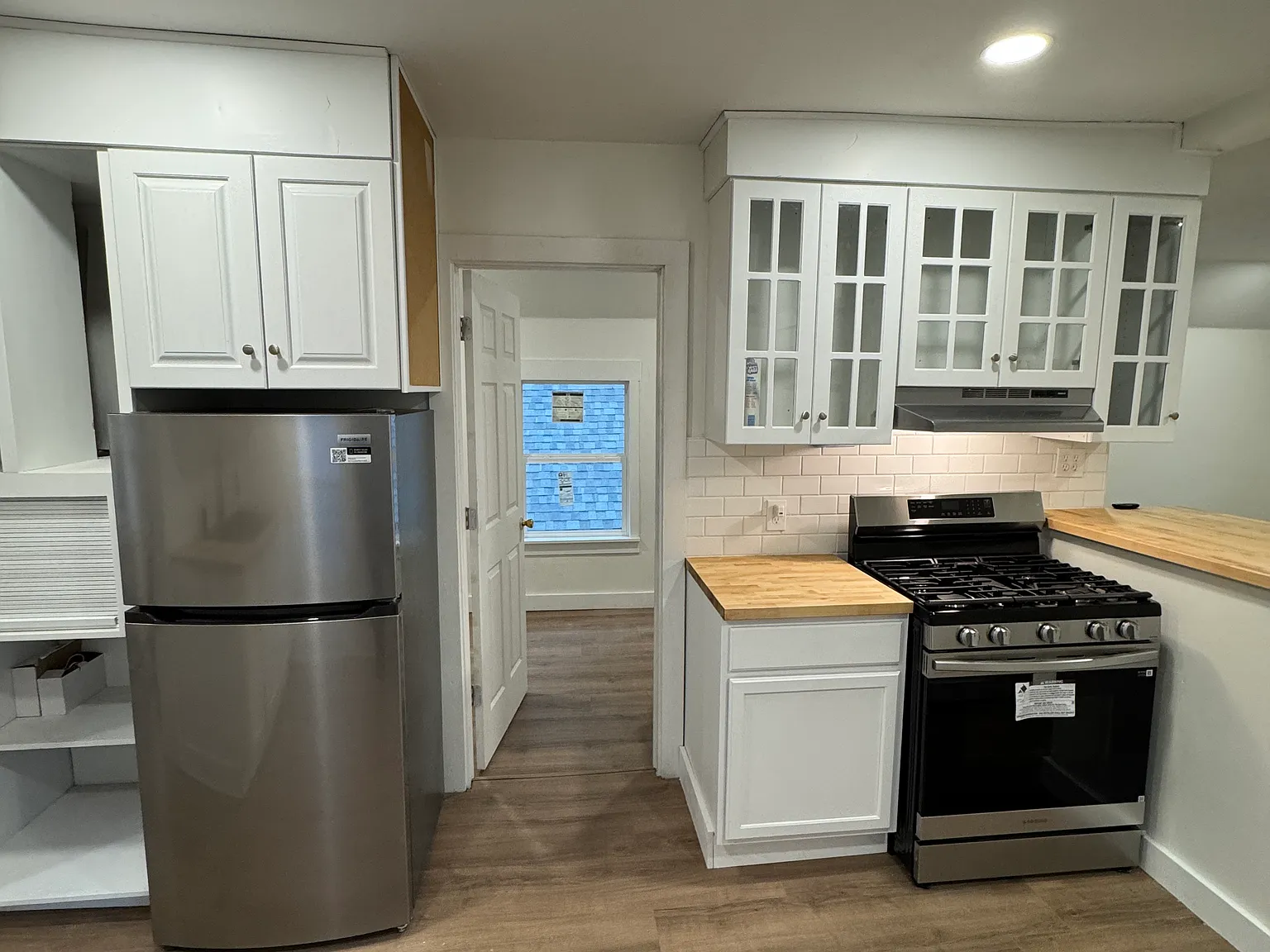 1 bed, 800 sqft, $1,450 — Photo 2