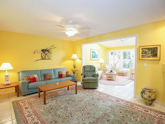 3rd image of 1523 Coral Oak Ln