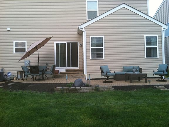 2nd image of 663 Redwood Valley Dr