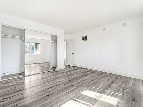 5th image of 12839 Barbara Ann St #1