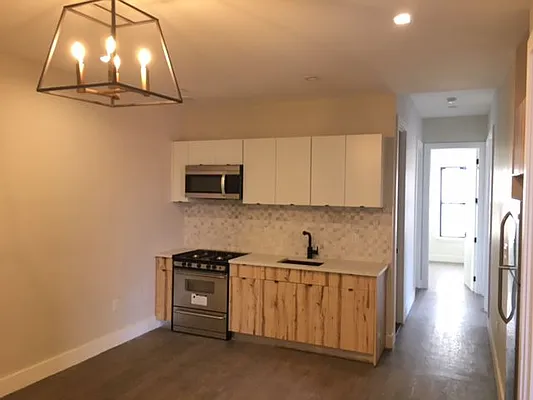 Rented by Arvik Group Real Estate | media 78