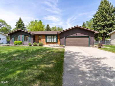 3209 King Pl, Grand Forks, ND, 58201