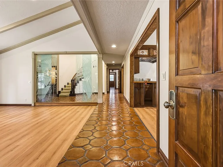 22231 Romar St — Photo 9