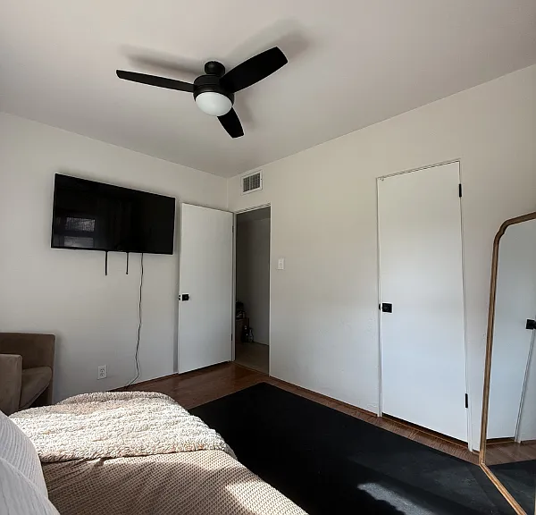 1015 E Citrus Way — Photo 13