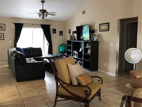 2nd image of 10310 Lakeshore Dr