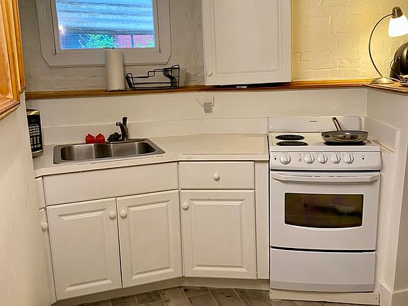 3rd image of 101 Fayerweather St #B