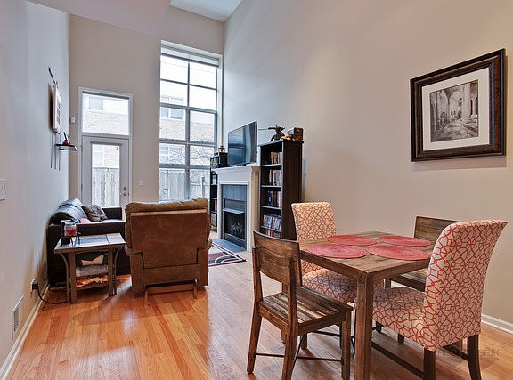 4th image of 5304 N Ravenswood Ave APT 1W