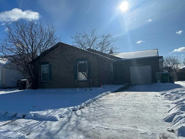 25696 Mary St, Chesterfield, MI 48051