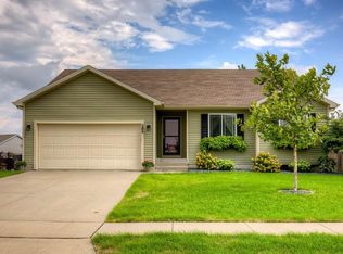 385 SE Sagewood Cir, Waukee, IA 50263