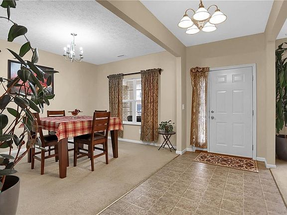 4th image of 10622 Pokagon Way