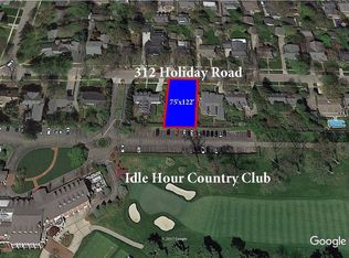 312 Holiday Rd, Lexington, KY 40502