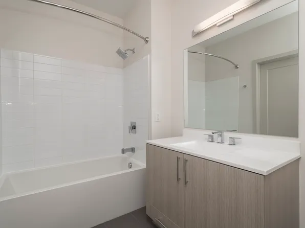 350 D St #102, Boston, MA 02127