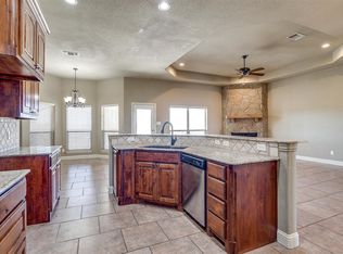 140 Champion Ct, Weatherford, TX 76087