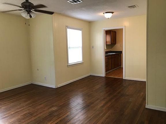 2nd image of 2722 Lakehurst Ave