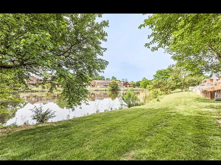 29 Glascow Way — Photo 9