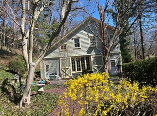 73 Laurel Ave FLOOR 2, Sea Cliff, NY 11579