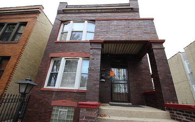 1st image of 3530 W Congress Pkwy