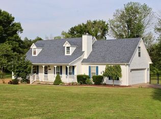 828 Greenbriar Rd, Mount Washington, KY 40047