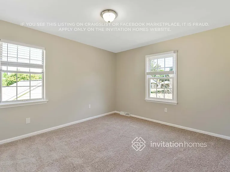 5428 Dowgate Dr — Photo 16