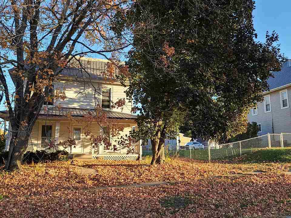 202 W Oak St, North English, IA 52316 MLS 202205754 Zillow