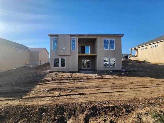 7th image of this home