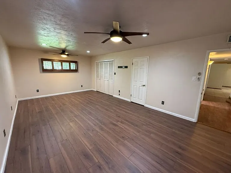 2174 E 25th Pl — Photo 30