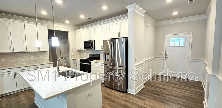 218 Stamm Dr #1 — Photo 2