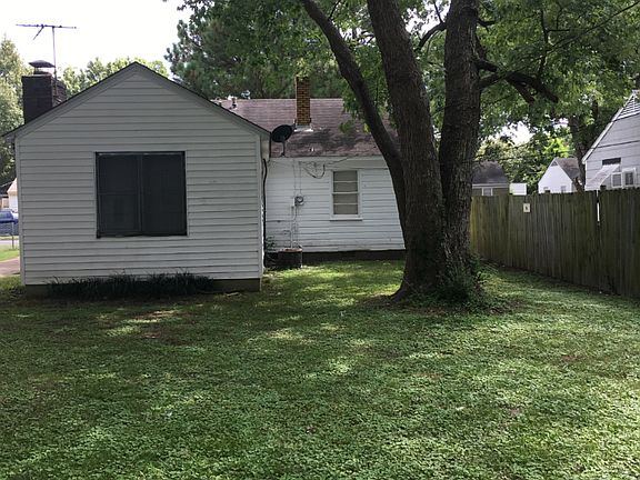 3rd image of 4248 Queensbury Ave