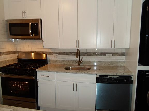 4th image of 319 E 105th St APT 2C