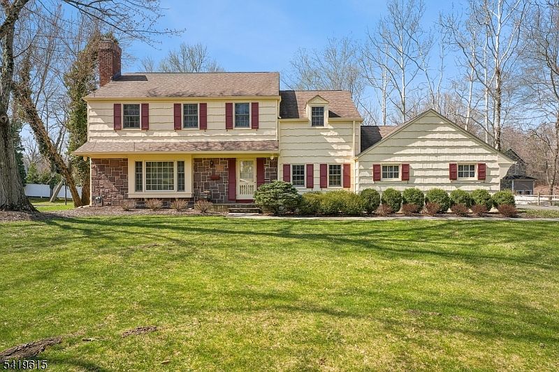 1st image of 151 Mohawk Rd