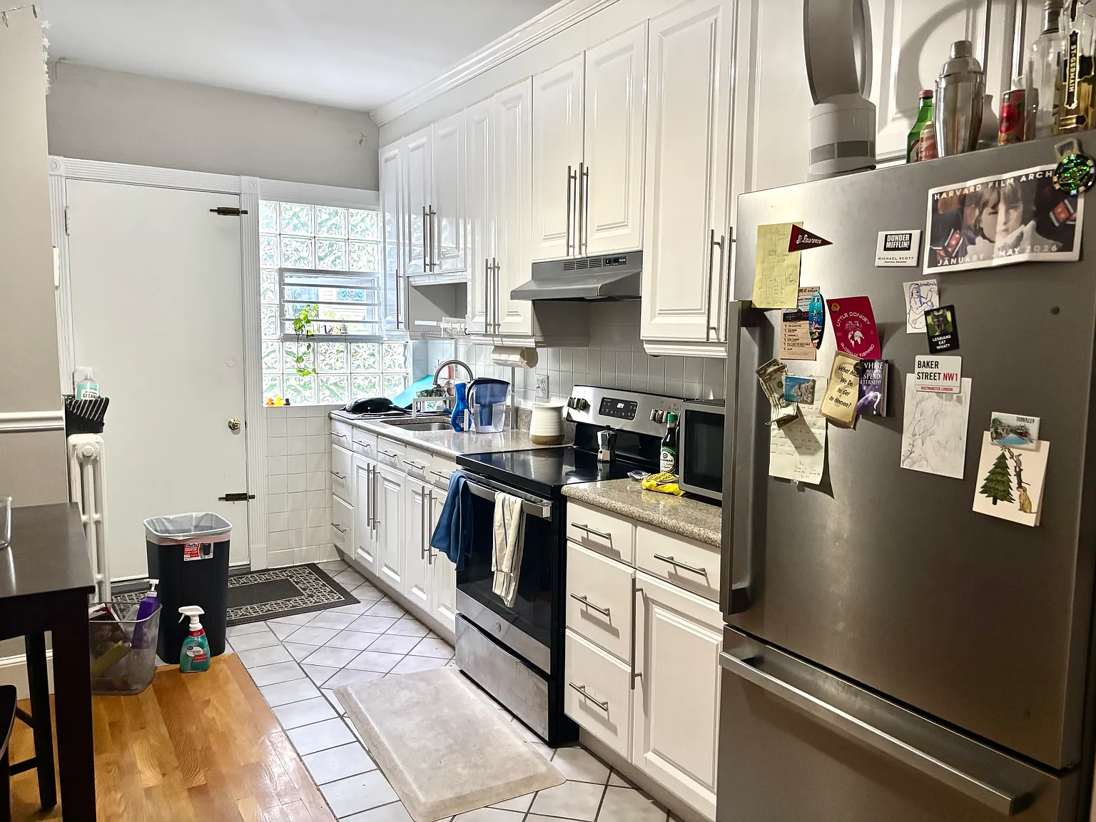 3 bed, 1200 sqft, $4,600 — Photo 4