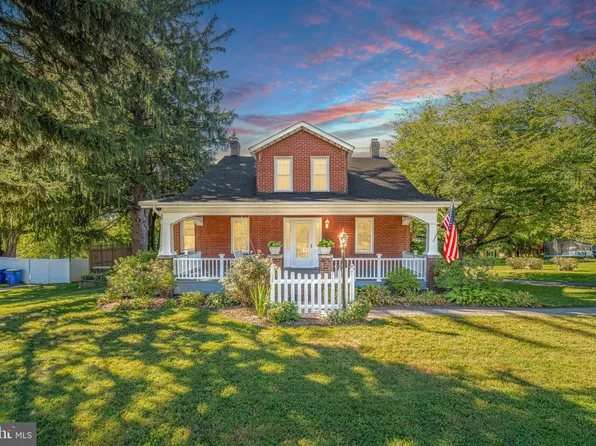 2178 Springwood Rd, York, PA 17403