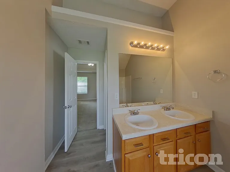 6684 Overlook Rdg — Photo 10
