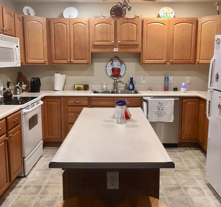 Plenty of storage and a dishwasher in this kitchen!