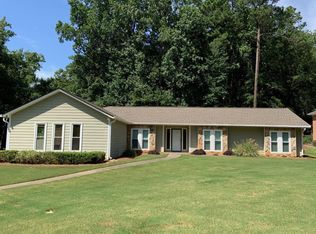1381 Aqueduct Way, Roswell, GA 30062