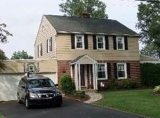 34 Home Rd, Hatboro, PA 19040