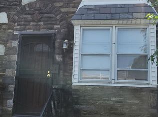2152 Fanshawe St, Philadelphia, PA 19149