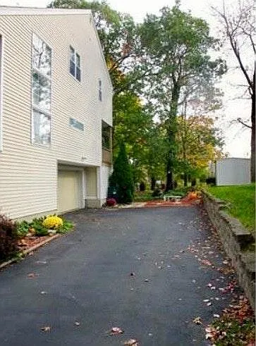 7 Winneconnett Rd — Photo 1