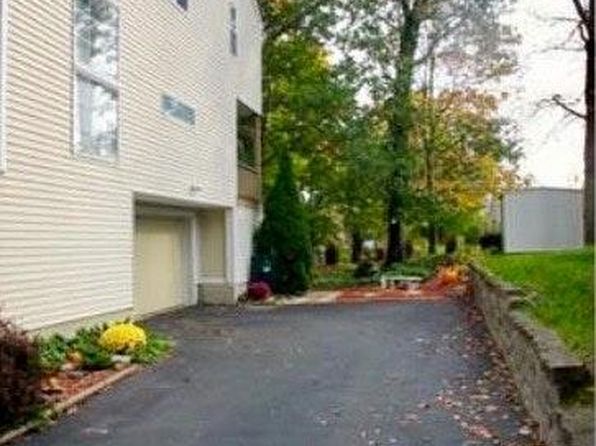 7 Winneconnett Rd
