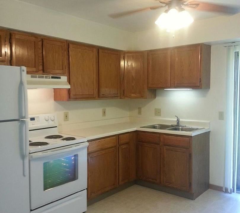 1st image of 2021 Green Valley Dr