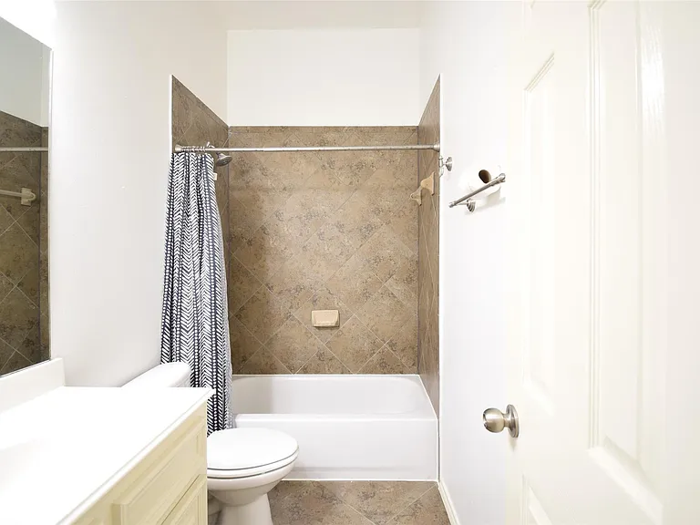 1511 Eden Meadows Dr — Photo 11