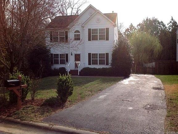 2nd image of 9213 Brookwood Glen Dr