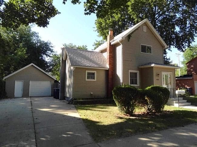 1st image of 1427 Barham Ave