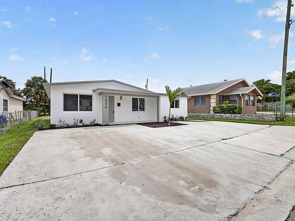 3rd image of 1225 W 32 Street
